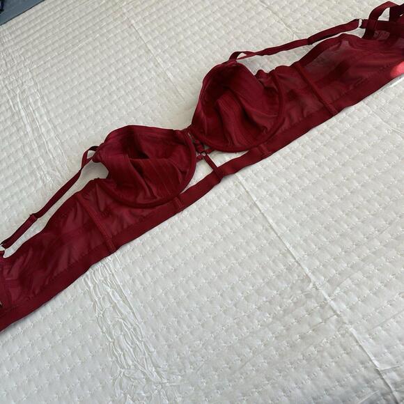 Torrid Curve Plus Size 4 Red Overt Strappy Mesh Bra Longline Bralette - Picture 11 of 11